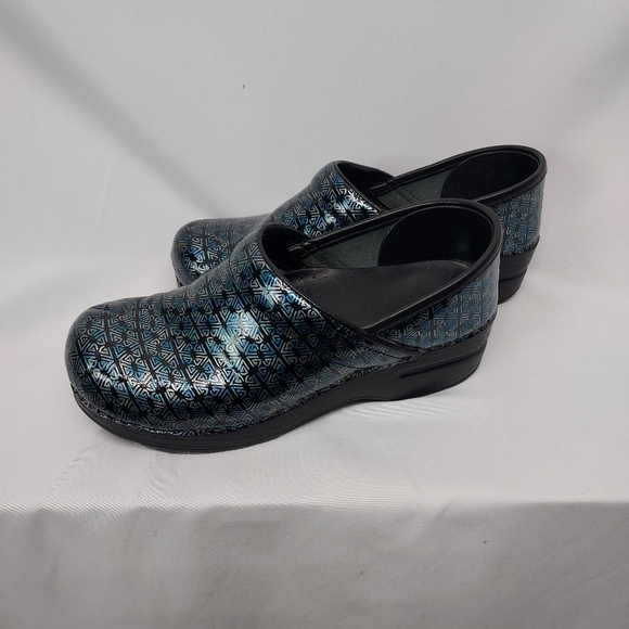 Dansko multicolor clog/shoes size 37 - Picture 2 of 6